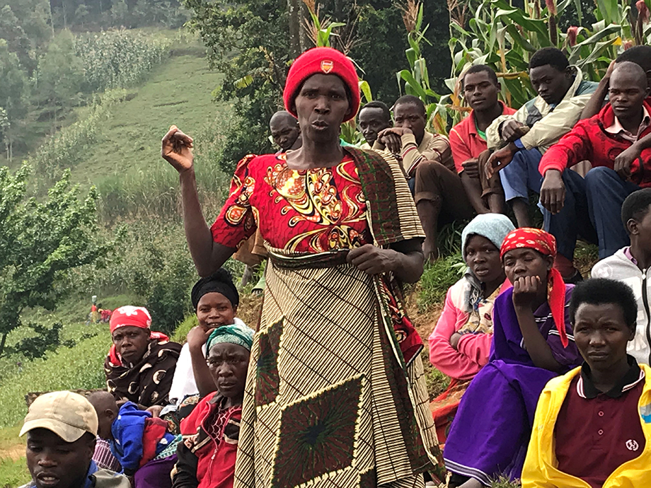 siganiro black woman speaking